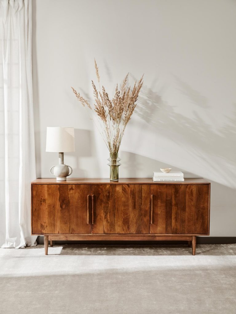 enfilade-bois-massif-retro
