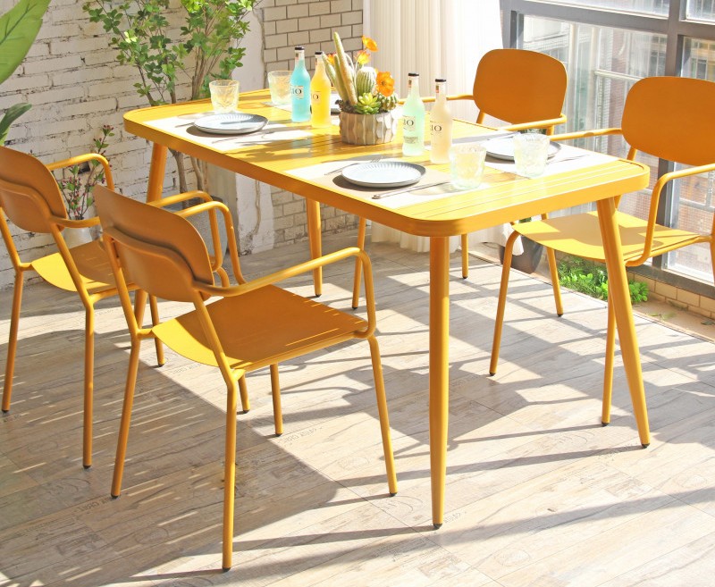 table-jardin-alu-couleur-jaune