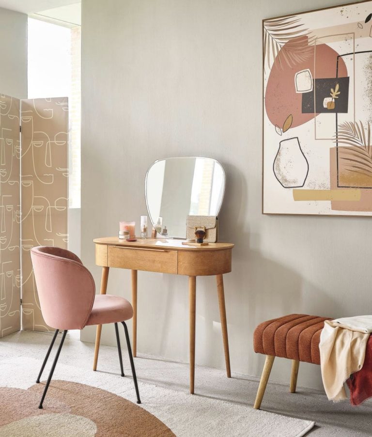 Meuble coiffeuse en bois : 10 modèles design et pratiques pour votre ...