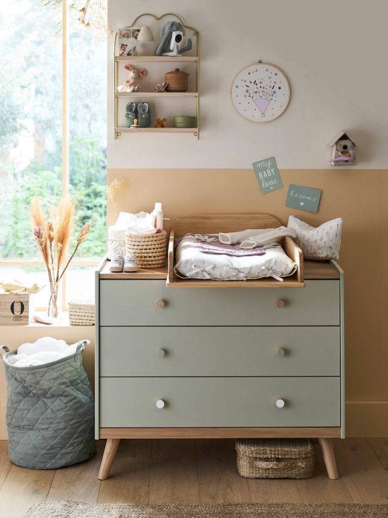 Commode chambre enfant en bois avec table à langer amovible et 4 tiroirs