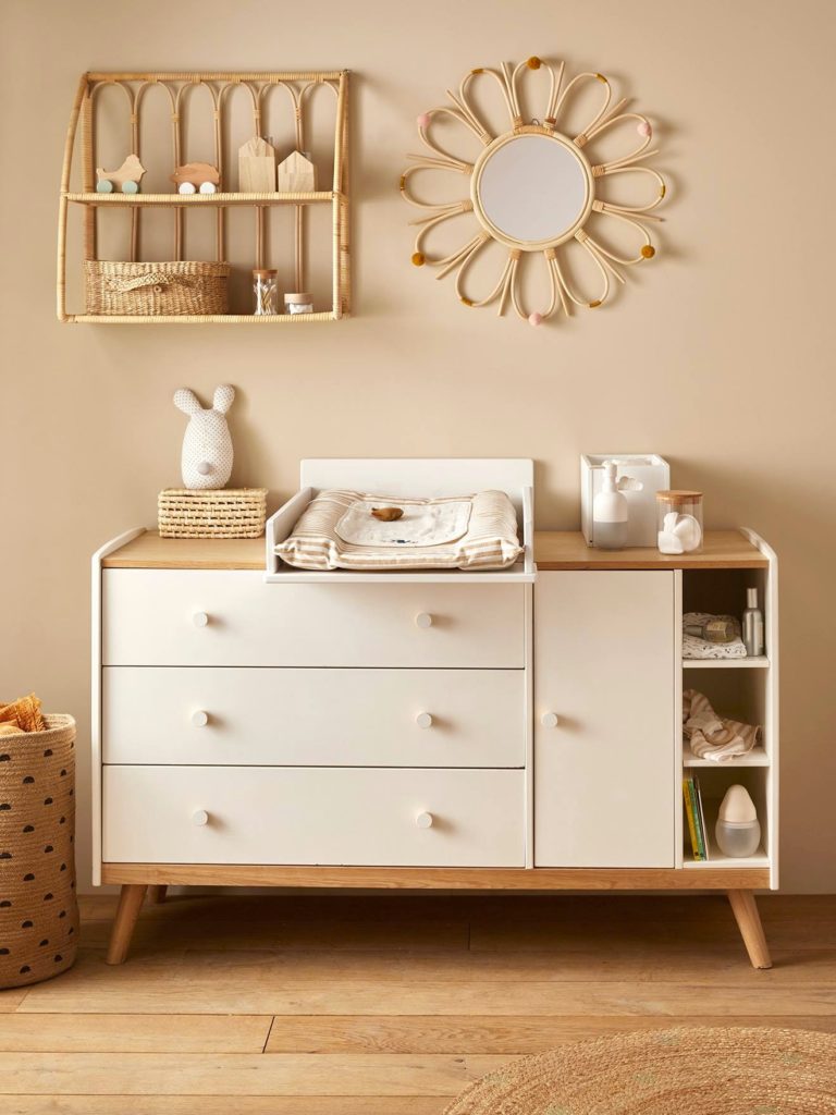 Commode à langer avec plan amovible : 10 jolies commodes évolutives pour la  chambre de bébé ! - NuageDeco