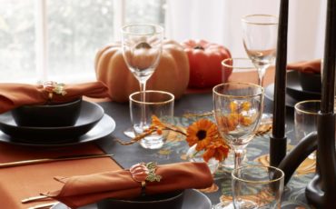 table-halloween