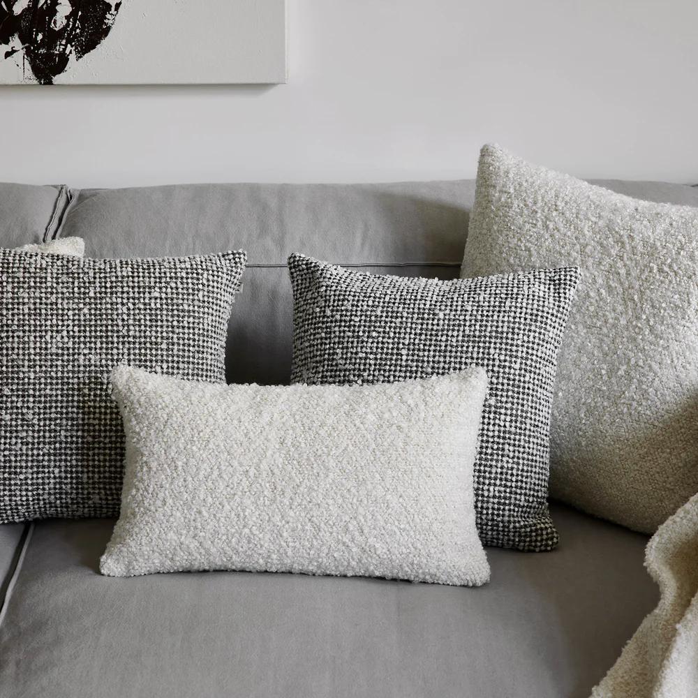 housse-coussin-blanc-bouclette