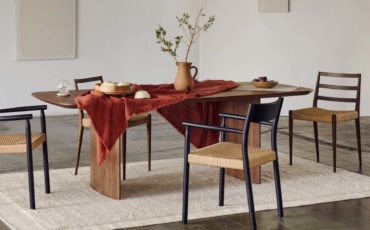 table-minimaliste-bois-fonce