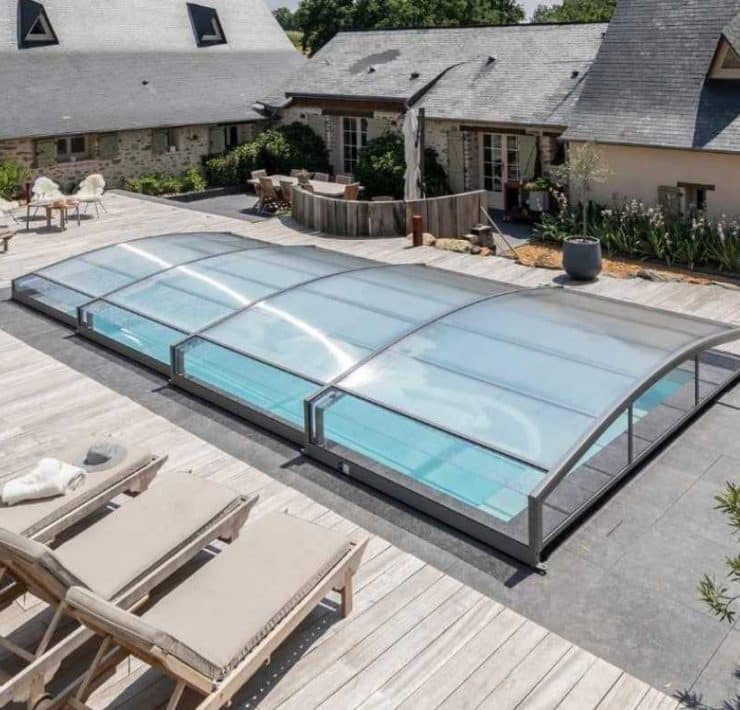 abri-piscine-bas-design