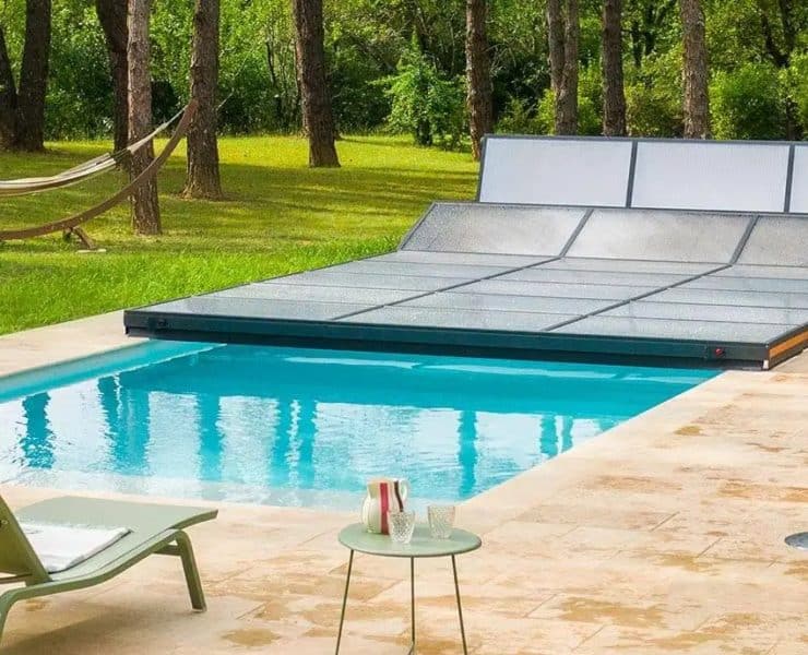 abri-piscine-plat