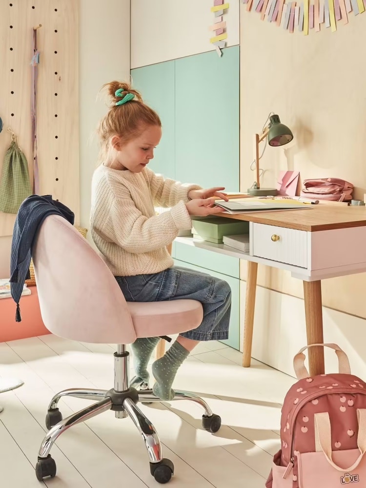 chaise-bureau-rose-enfant