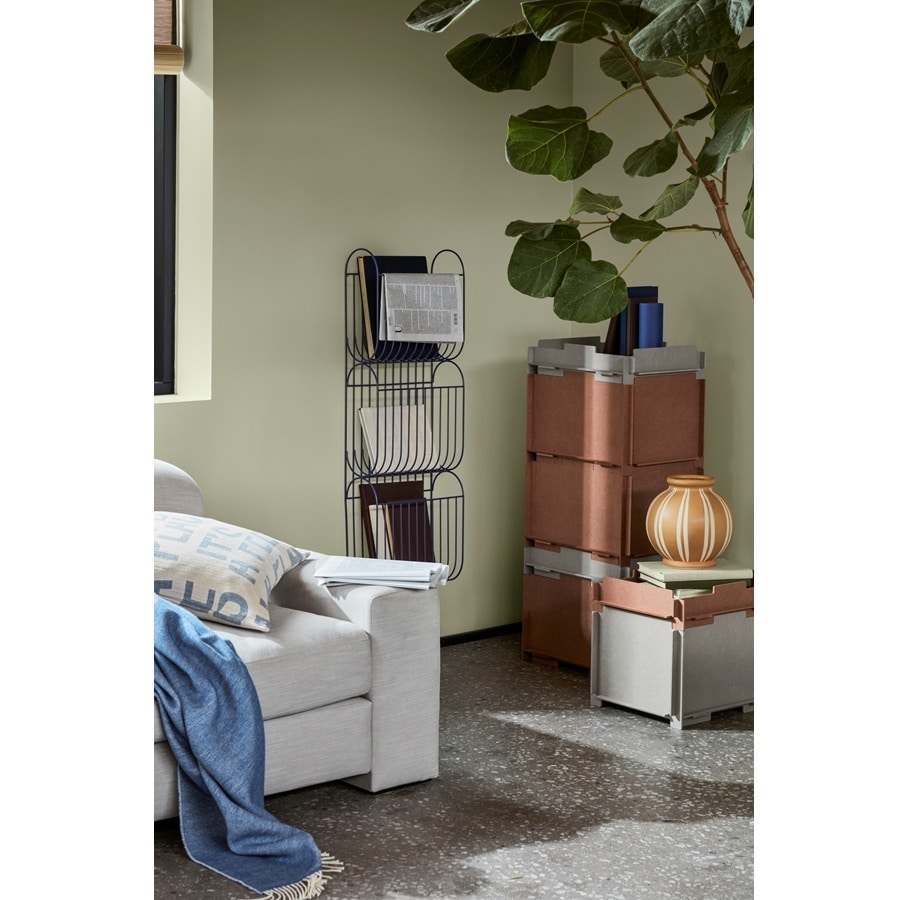 porte-revue-mural-design-metal