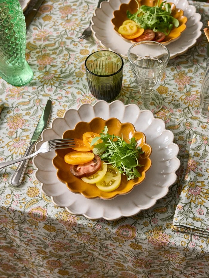 assiettes-formes-fleurs