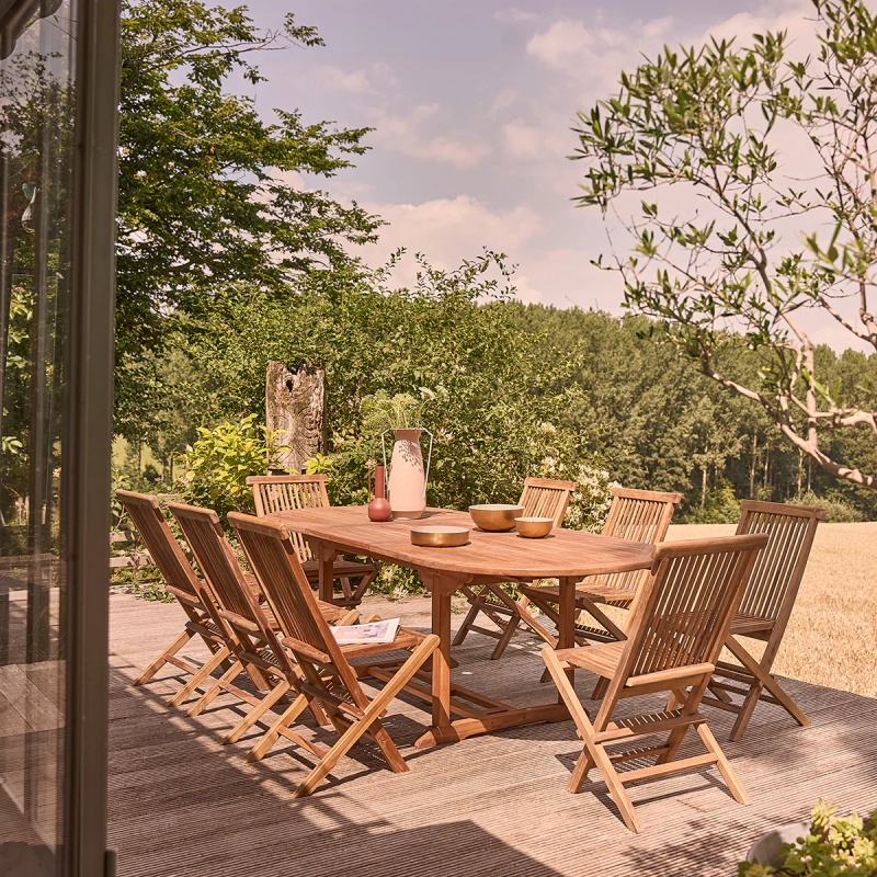 salon-jardin-table-chaises-berah-getah
