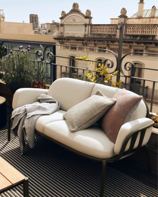 canape-design-balcon