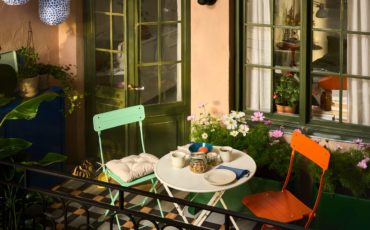 table-chaises-metal-colore-ikea
