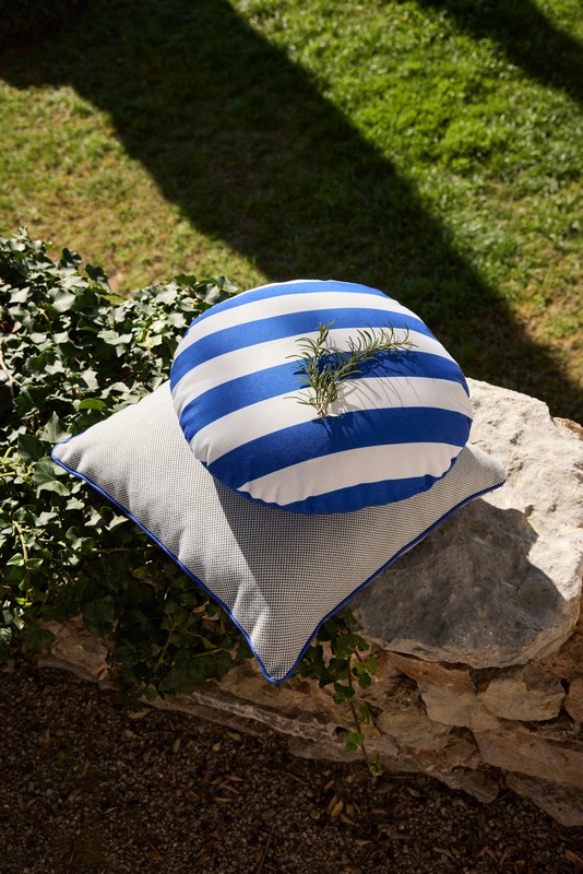 coussin-jardin-bleu-blanc