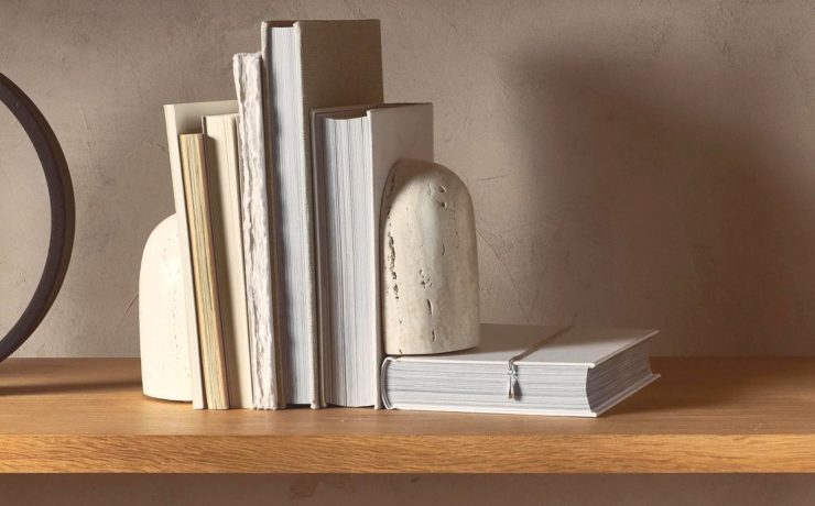 serre-livres-travertin