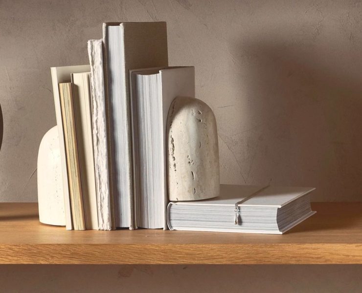 serre-livres-travertin