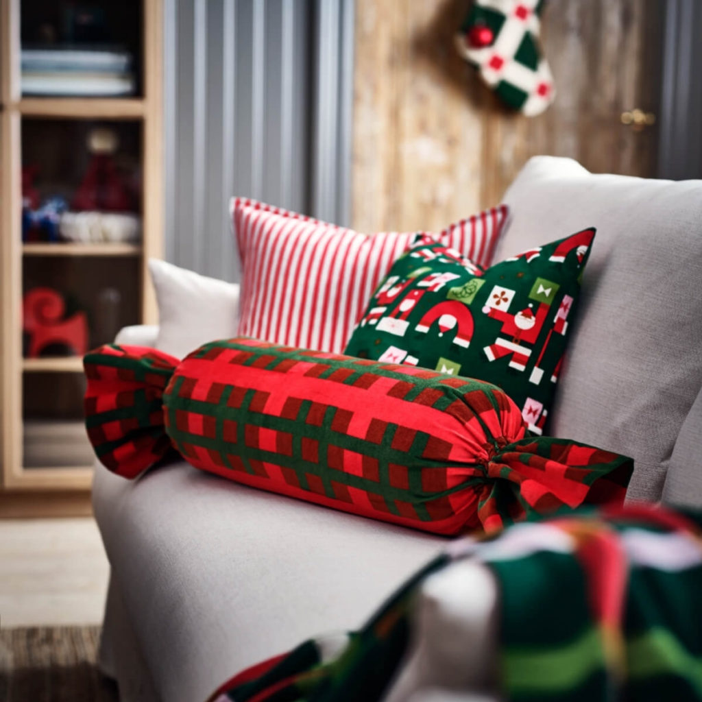 ikea-coussin-noel-2025