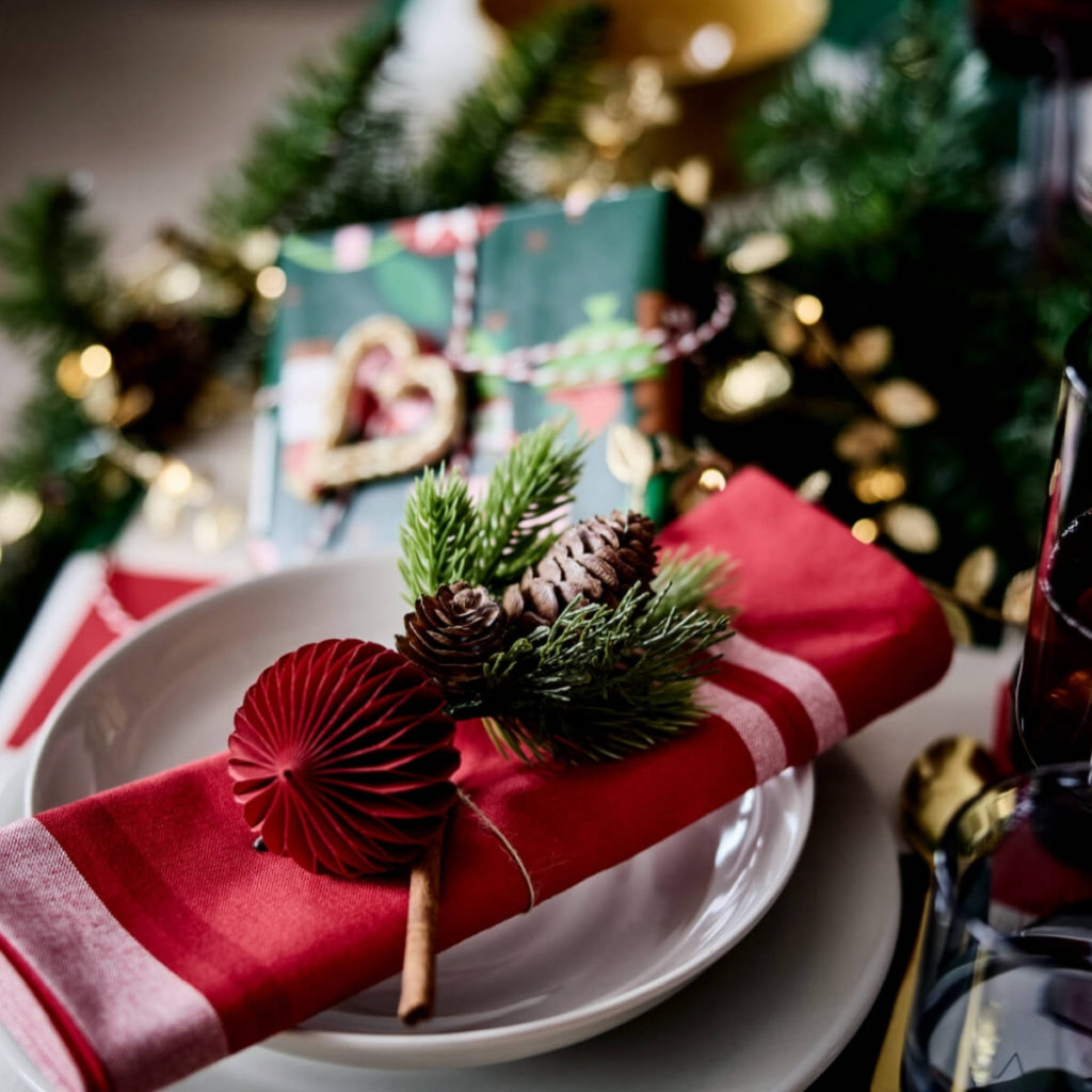 ikea-noel-rouge-vert