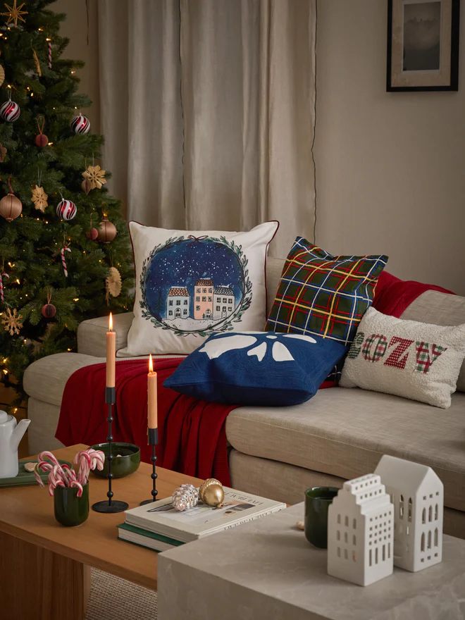 Housse de coussin en coton au design Snow de Kera Till