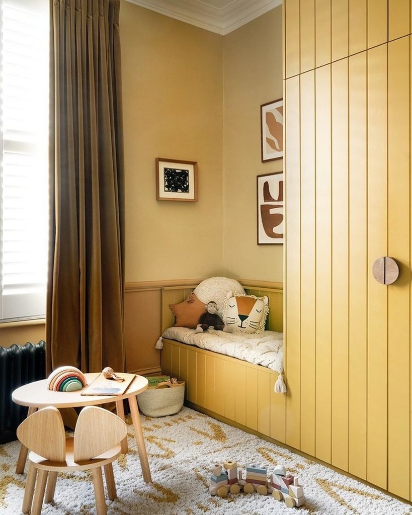 chambre-jaune-enfant-bebe