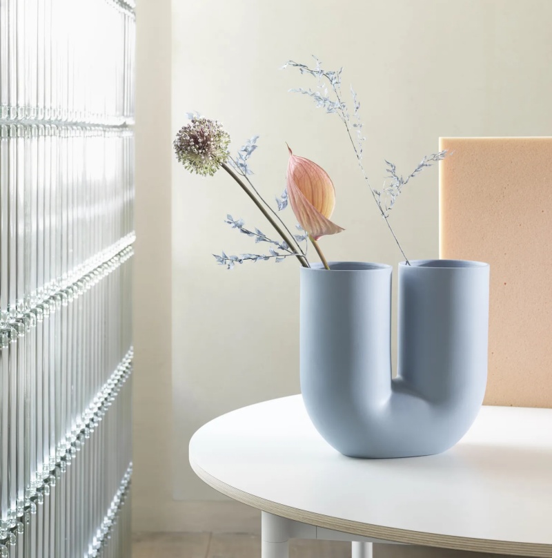 Vase Kink céramique bleu Muuto