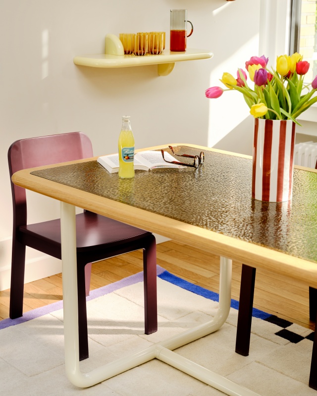 table Ublo